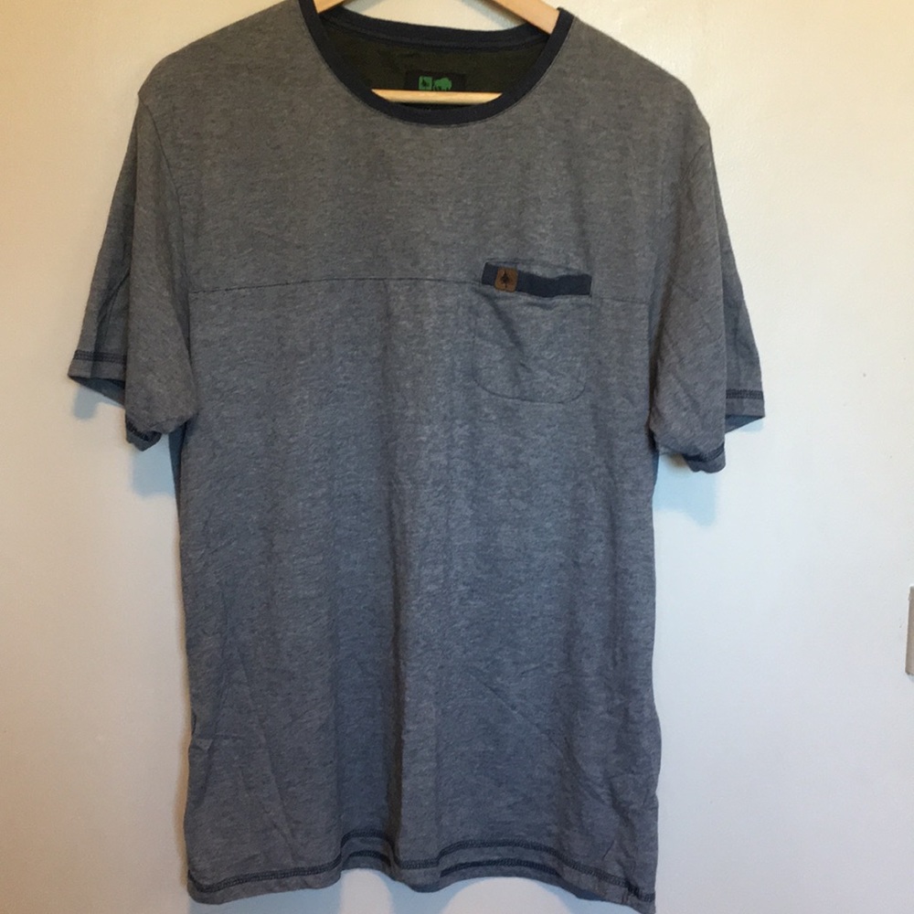 Surf and Stone Co. men’s t-shirt - size M